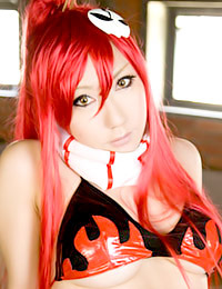 Ayaka Gekijou once again graces your screen with her presence.