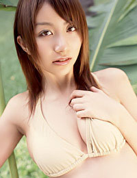Hot Asian model bares it all for All Gravure.