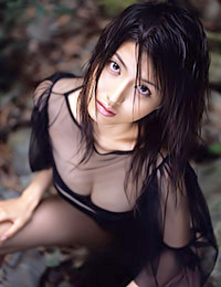Hashimoto Manami will make your day with this All Gravure gallery.